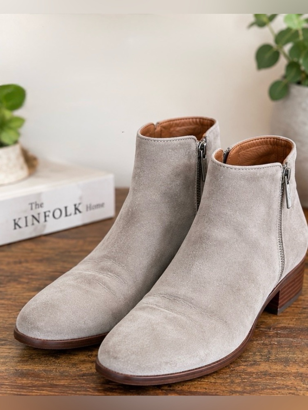 Sam Edelman Grey Suede Ankle Booties Size 8 Low Heel